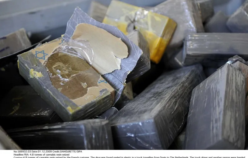 2,7 tonnes de drogue saisies à Sète, 1 tonne dans le Val-d'Oise