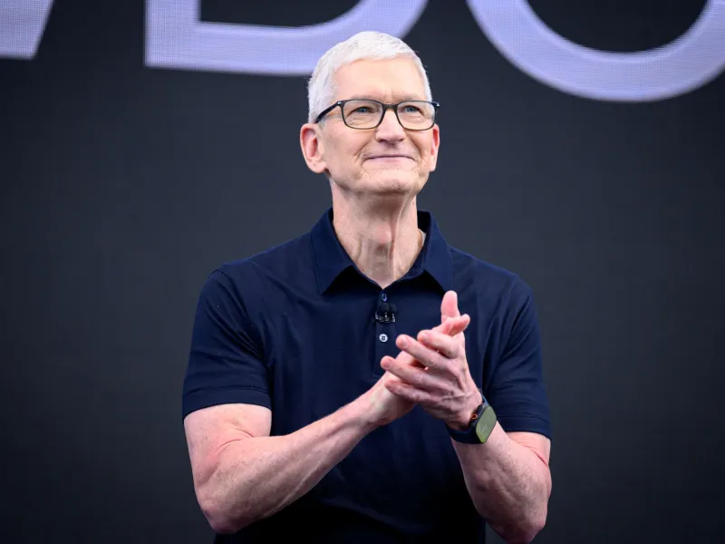 Le PDG d'Apple prévient d'une hausse des prix due à la demande de puces IA