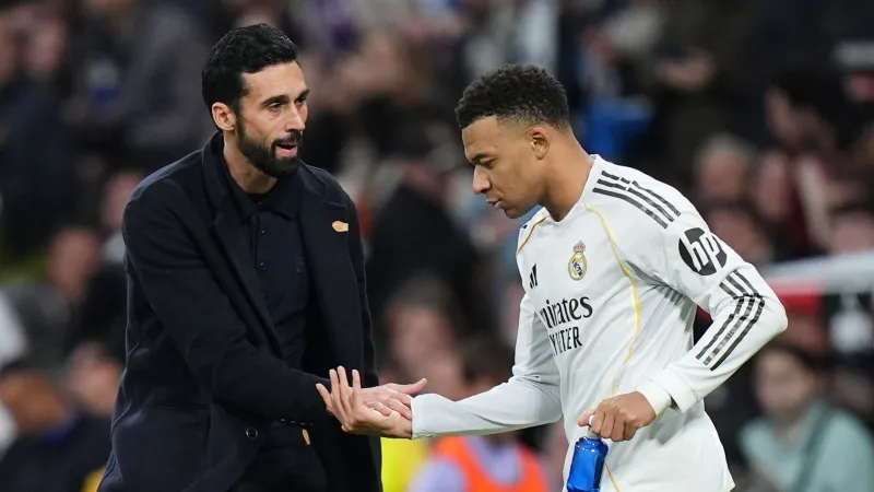 Arbeloa dément les propos de Mbappe sur son statut