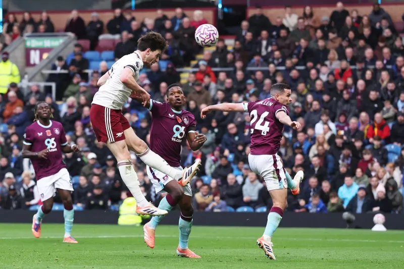 Arsenal face à Burnley avant la finale contre le PSG