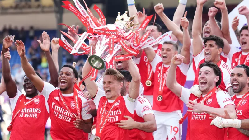 Arsenal remporte le titre de Premier League 2025-26