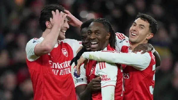 Arsenal champion après le match nul de City