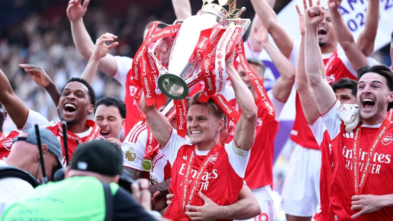 Arsenal remporte le titre de Premier League