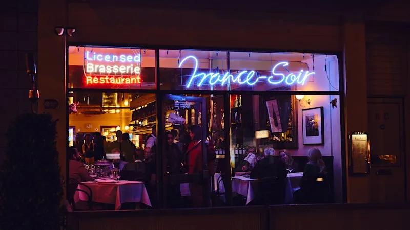 Incendie criminel au bistro France-Soir lié à une extorsion