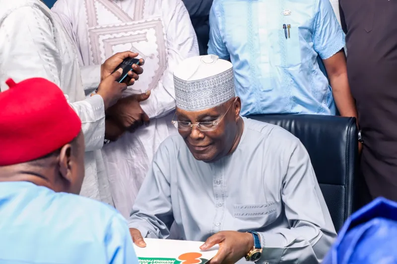 Atiku dépose le formulaire de nomination de l'ADC pour la présidentielle de 2027