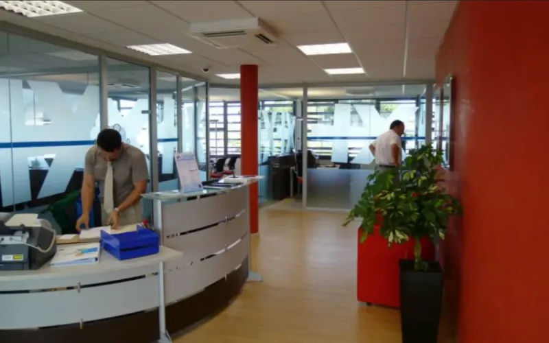 Banker arrested for emptying client accounts in Morocco