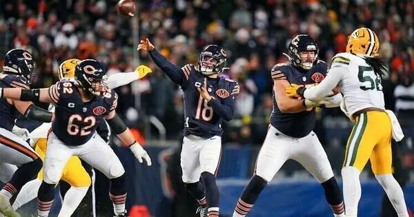 Bears 2026 QB Camp Preview: Fields vs. Williams