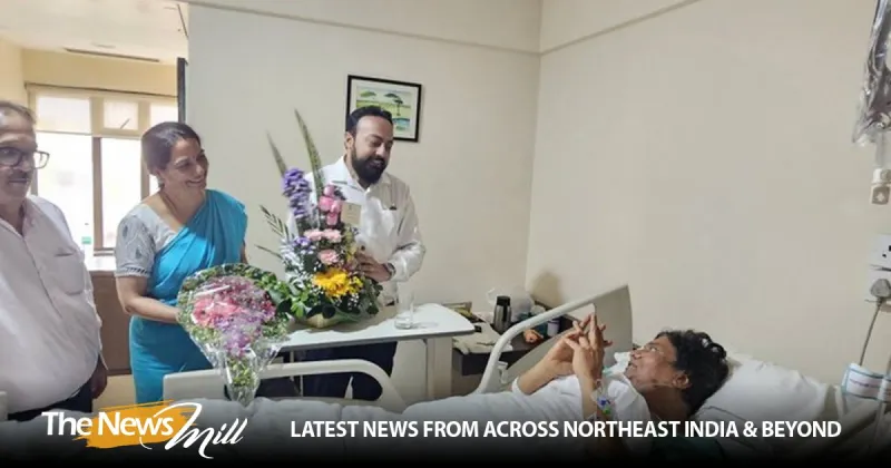 Un ministre du Bengale rend visite à l'acteur Rajesh Sharma à l'hôpital