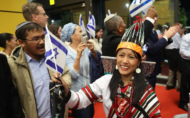 Des immigrants Bnei Menashe d'Inde arrivent en Israël