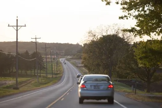 Corps trouvés dans une voiture près de Siloam Springs identifiés comme une femme et un garçon de Tulsa