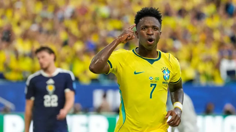 Brésil bat Écosse 3-0; Vinicius Jr marque deux fois