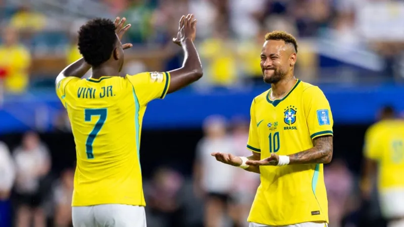 Brésil en tête du Mondial, Maroc surprend