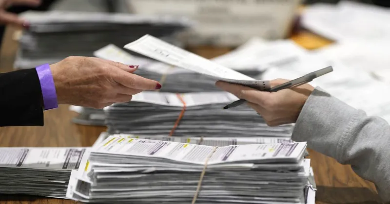 Comptage des bulletins en Californie : pourquoi si lent ?