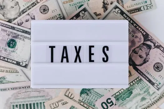 L'impôt sur les milliardaires californiens qualifié pour le scrutin de novembre
