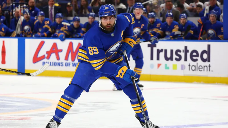 Les Capitals acquièrent Alex Tuch dans un échange avec les Sabres