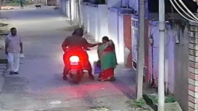 Incidents d'arrachage de chaînes dans trois postes de police de Giridih