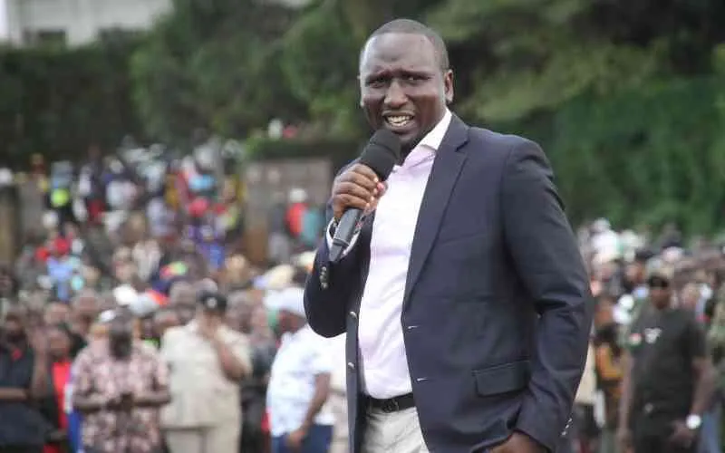 Cheruiyot critique le rôle politique de Kenyatta