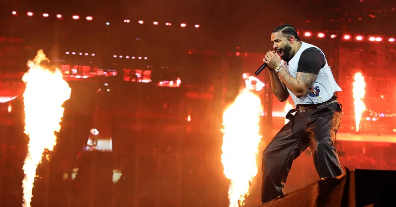 Une explosion contrôlée pour un clip de Drake surprend un quartier de Toronto