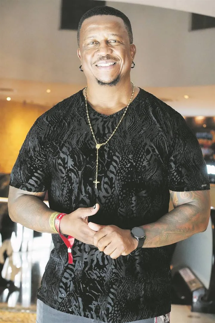 DJ Fresh remplace Sizwe Dhlomo à l'émission matinale de Kaya 959