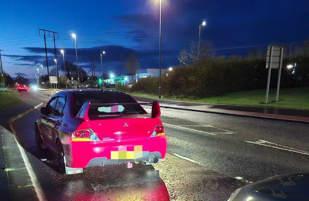 Un conducteur arrêté à 160 km/h à Derry pour un repas à emporter