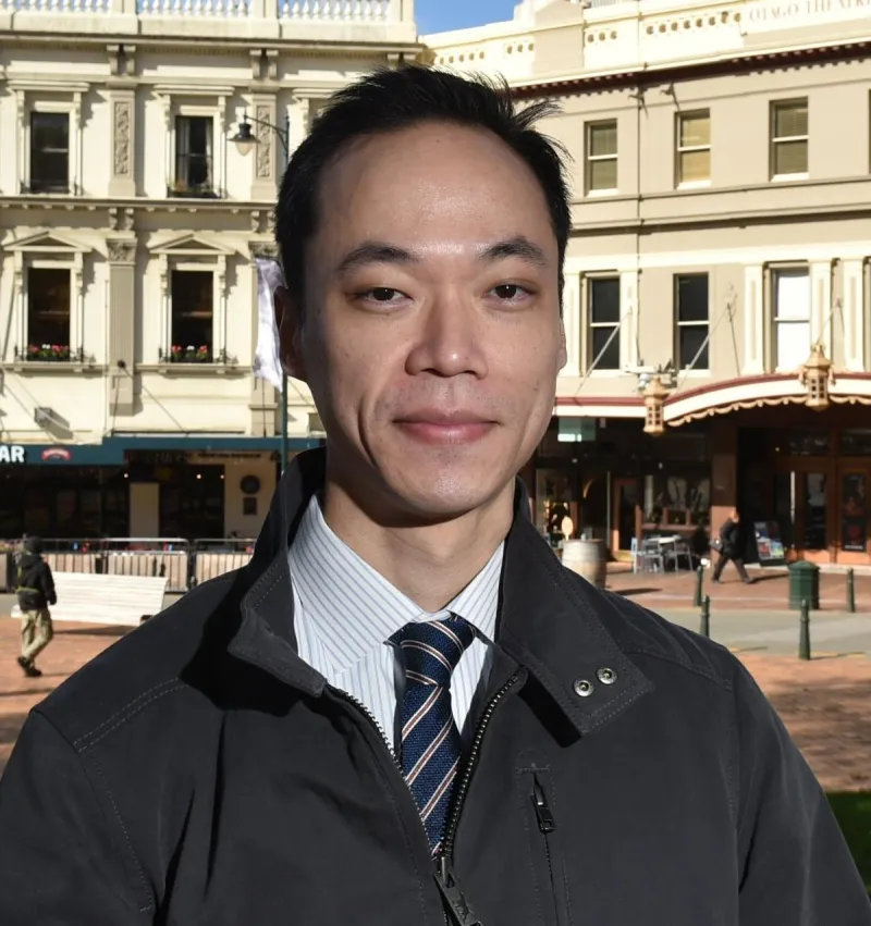 Le conseil de Dunedin cesse de commenter Benedict Ong