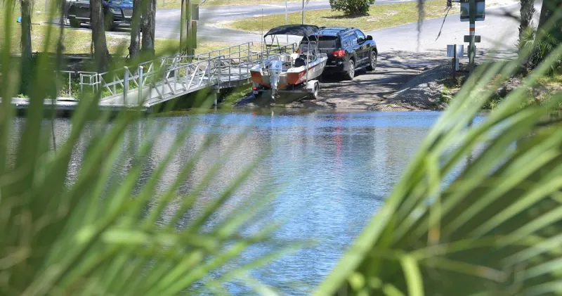 Frais de stationnement à la rampe de mise à l'eau de Dunnellon suscitent des critiques