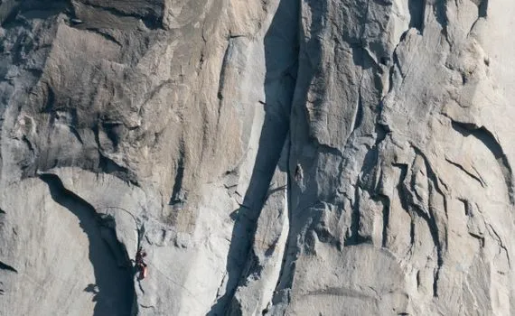 Le détenteur du record de l'ascension d'El Capitan meurt dans une chute