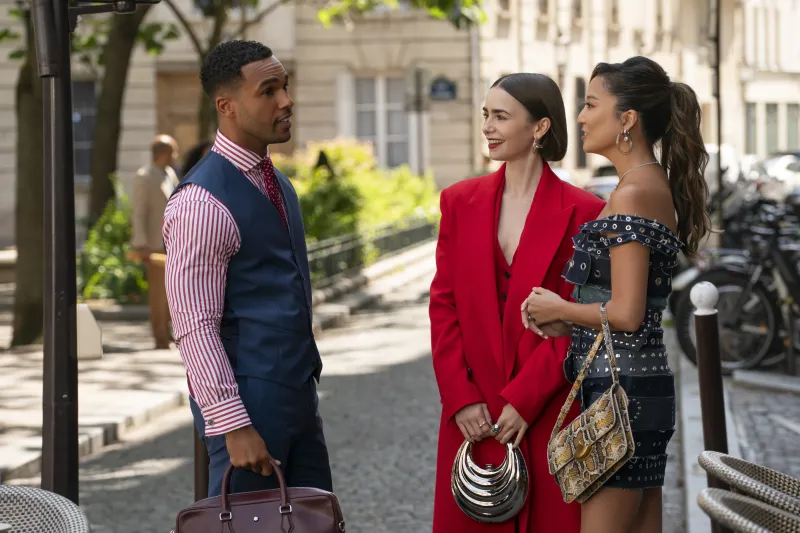 Emily in Paris S5 : le carré de Lily Collins inspire un relooking