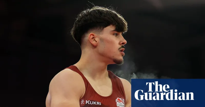 England gymnast Gabriel Langton suffers nasty fall in Commonwealth Games final