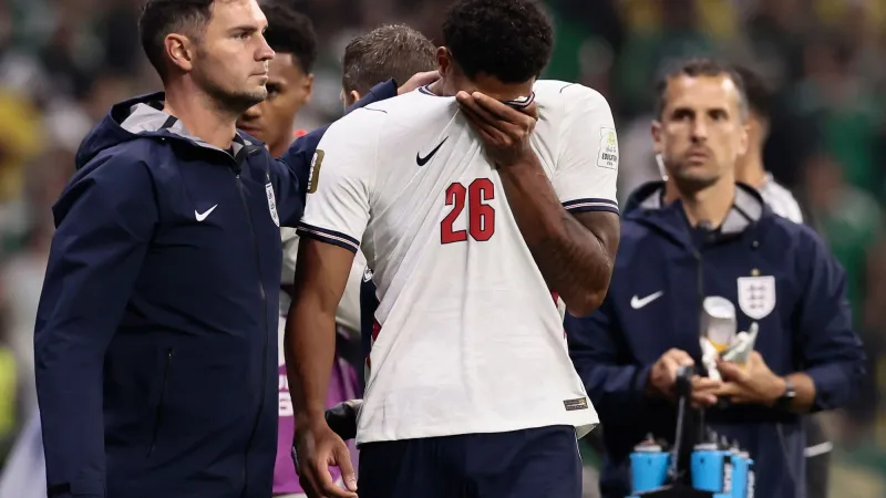 Les stars anglaises dénoncent une 'farce absolue' de la FIFA