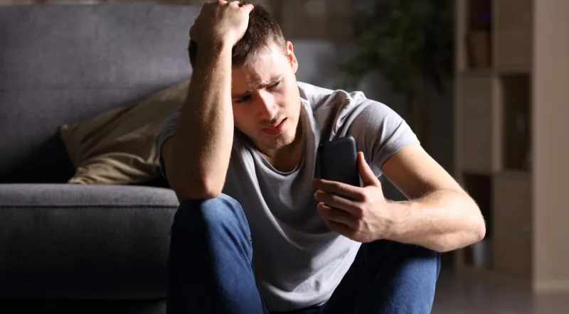 Des associations de consommateurs de l'UE demandent des mesures contre les publicités frauduleuses de Meta, TikTok et Google