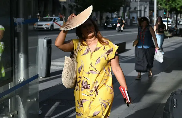 Canicule en Europe: écoles fermées, trains annulés, 40°C attendus