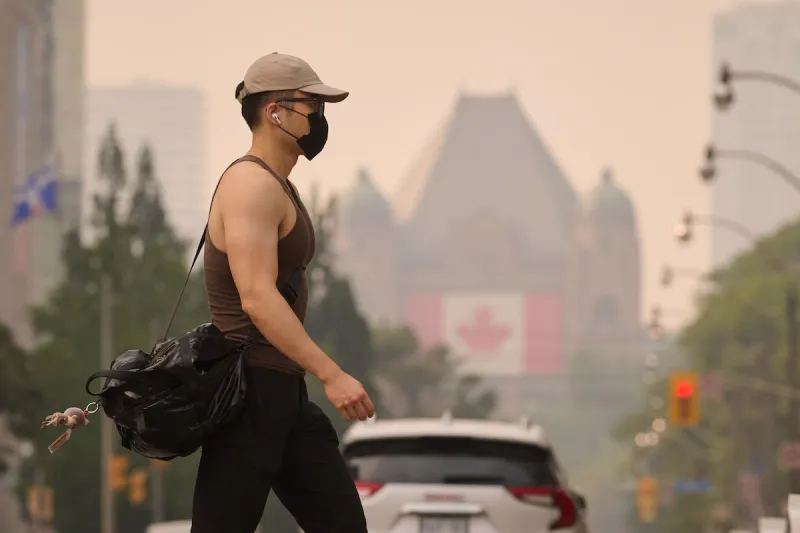 Ford defends Ontario wildfire response as smoke drifts south