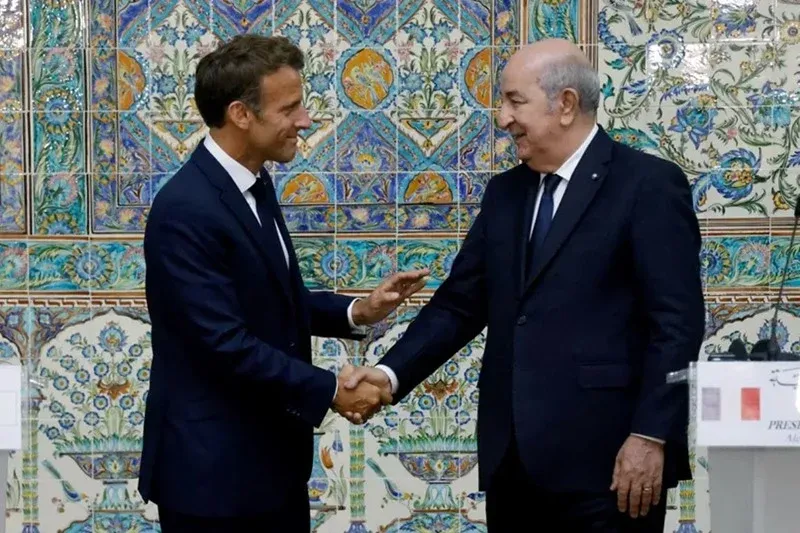 La France en équilibre diplomatique entre Alger et Rabat