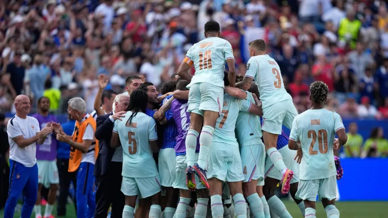 La France bat le Maroc 2-0 et se qualifie pour les demi-finales