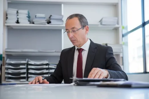 Réforme des avocats : consensus sur l'âge d'accès