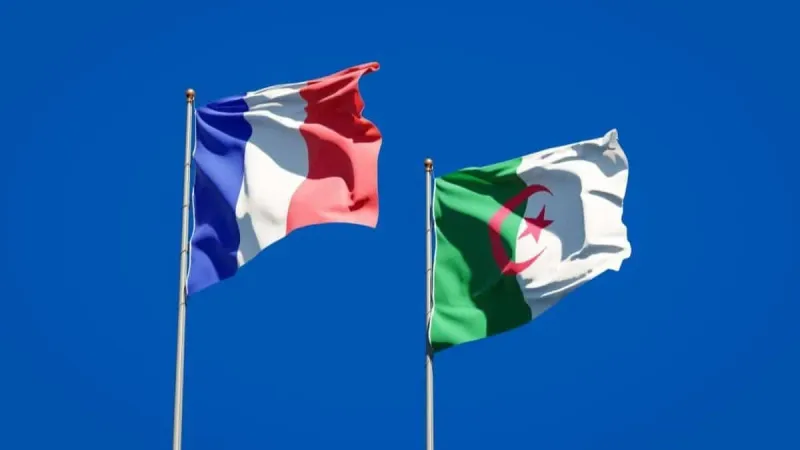 La droite française face aux tensions diplomatiques Algérie-Israël