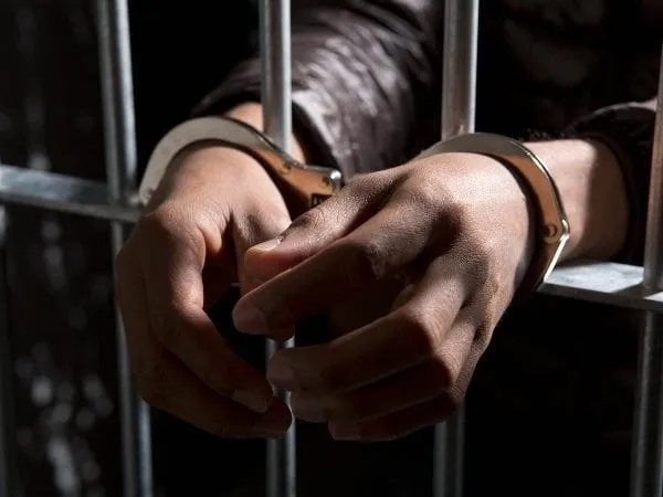 Policier de Germiston arrêté pour abus sexuel sur une détenue