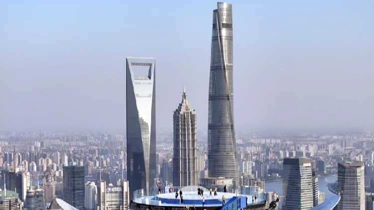 Les dirigeants mondiaux visitent la Chine alors que l'attention se tourne vers l'Est