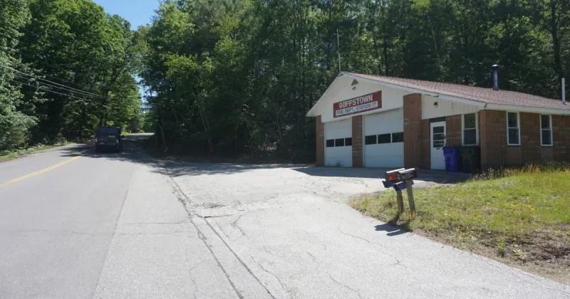 Le conseil de Goffstown reporte le financement de la caserne 3