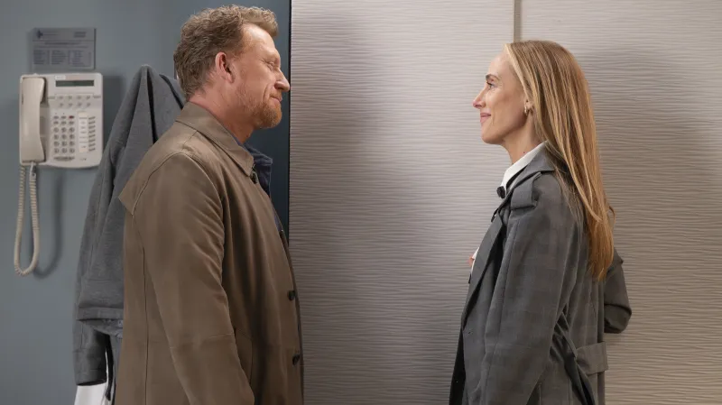 Grey's Anatomy : Le départ de Teddy et Owen expliqué par le producteur