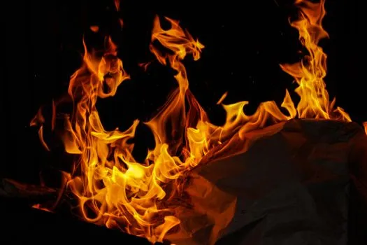 Heatwaves and Fires: Is Staying in Cities Safer Than Rural Escape?