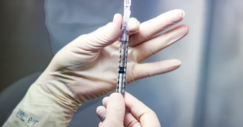 Le HHS bloque une étude sur l'efficacité du vaccin COVID