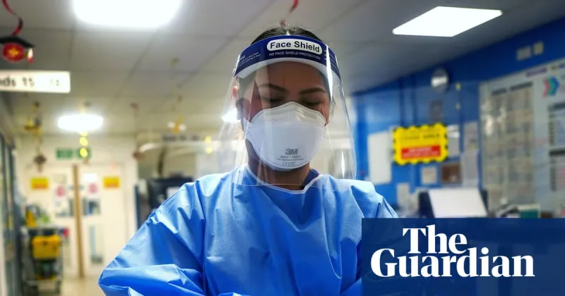La guerre en Iran expose la dépendance du NHS aux produits pétrochimiques