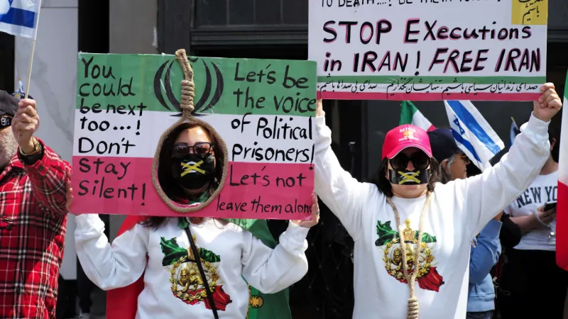 La diaspora iranienne fait pression sur le régime, fait face à des obstacles