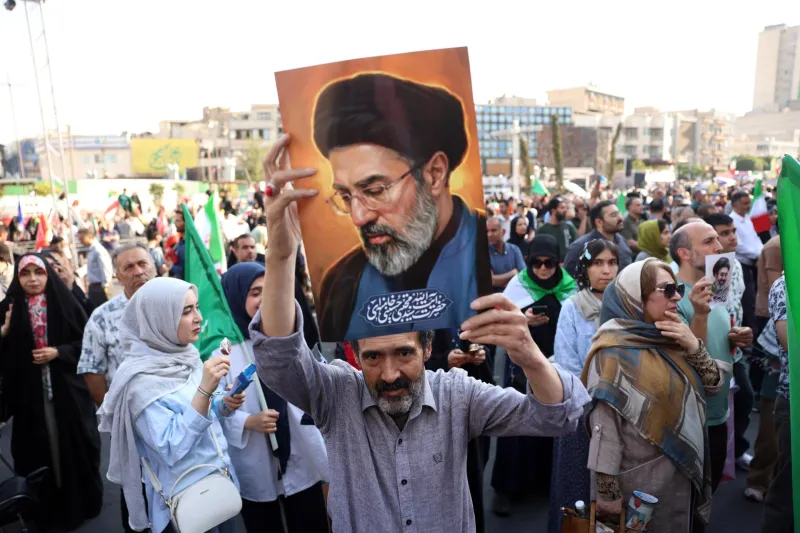 Le guide suprême iranien approuve des pourparlers directs avec les États-Unis
