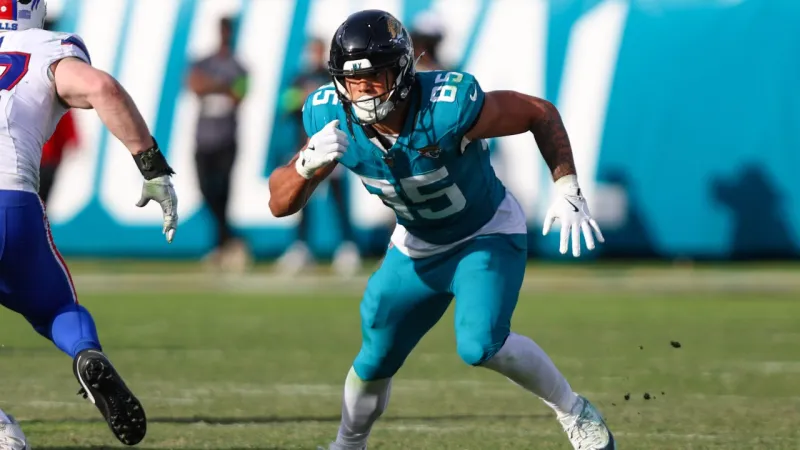 Les Jaguars et le TE Brenton Strange concluent une prolongation de 3 ans
