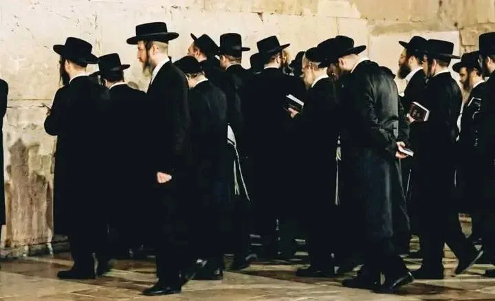 Un rituel juif à Bab Doukkala suscite la controverse à Marrakech
