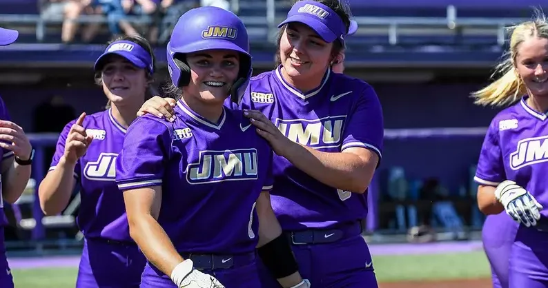 Le coup sûr de Kira Ortega offre la victoire à JMU en prolongation