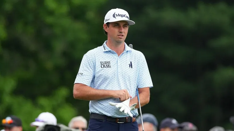 J.T. Poston signe un 12 sur le par-5 du 13 au Travelers Championship